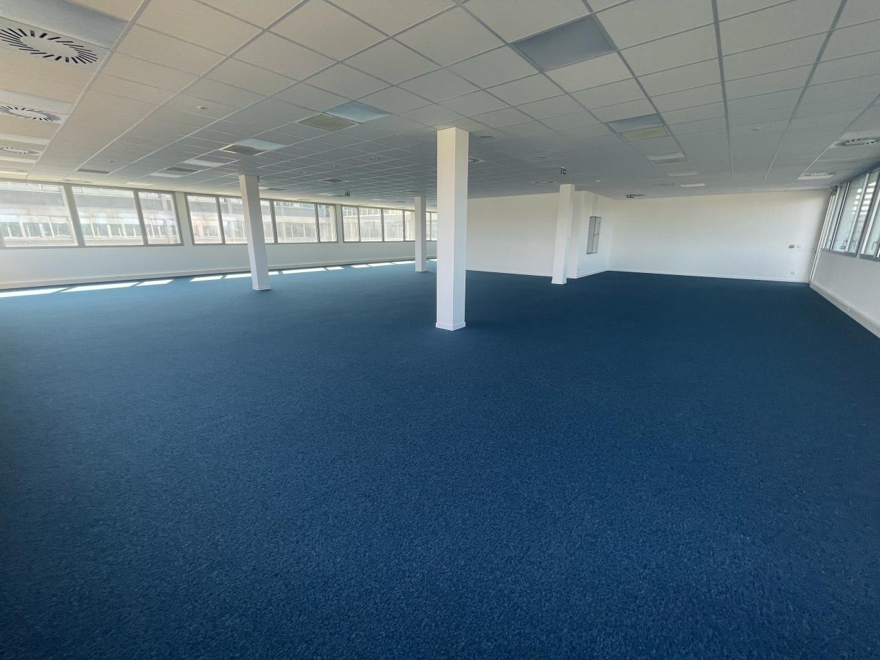 Bureau Rennes 585m² Location bureau Rennes Ille-et-Vilaine OLBUR2532650 3